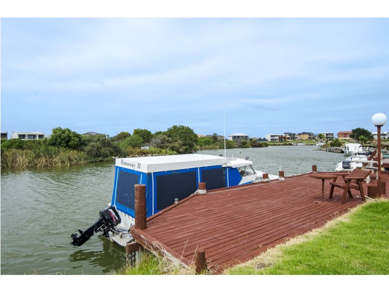 27 Prince Alfred Parade, Hindmarsh Island SA 5214