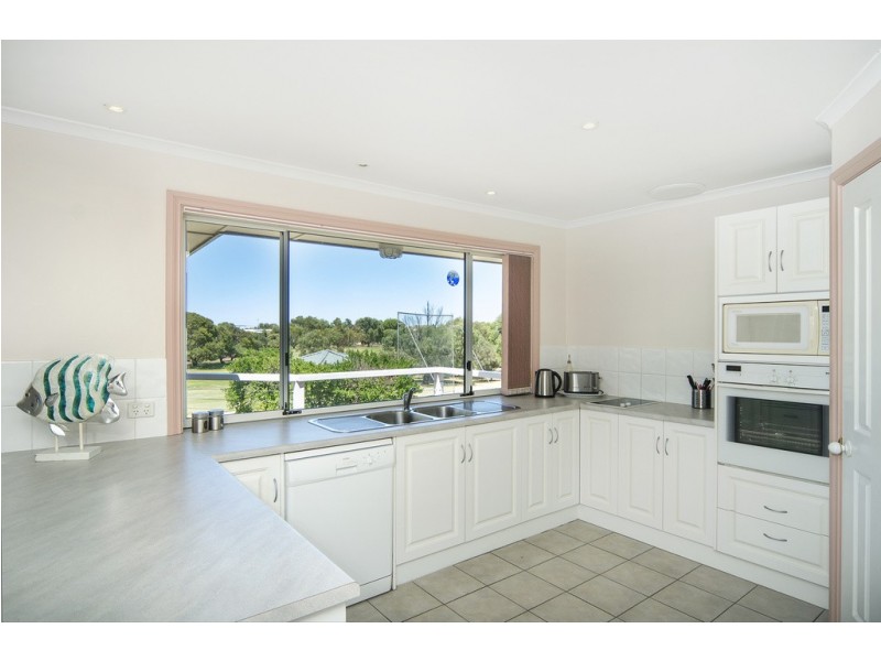 7 Sweetman Road, Goolwa South SA 5214