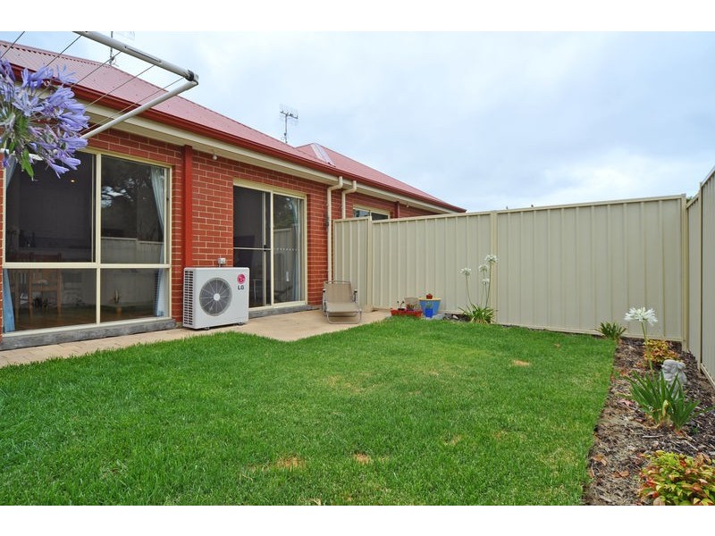 2/1 Moore Street, Goolwa SA 5214