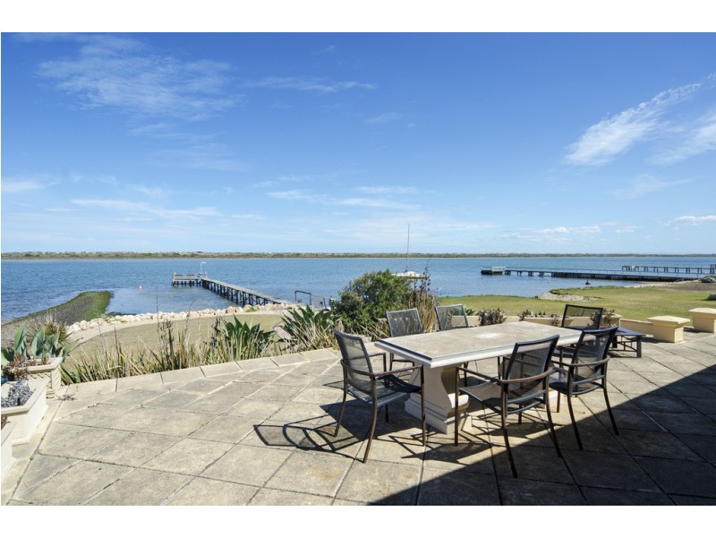 47 Goolwa Channel Drive, Hindmarsh Island SA 5214