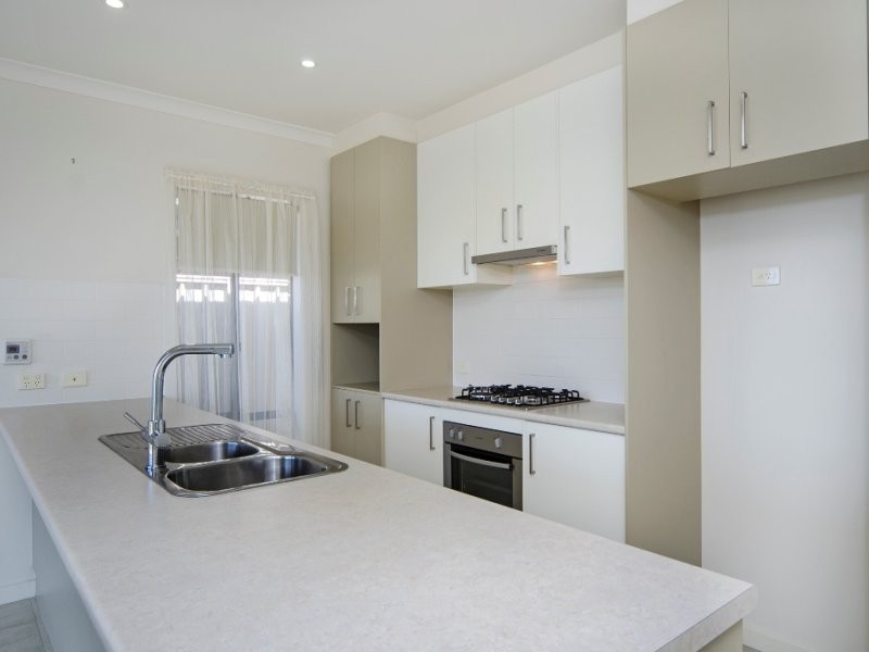 31 Wentworth Parade, Hindmarsh Island SA 5214