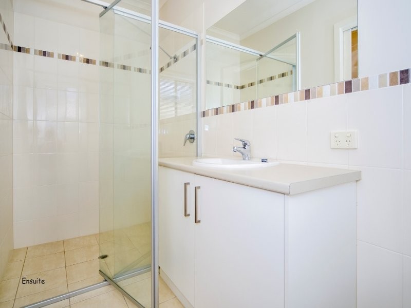 31 Wentworth Parade, Hindmarsh Island SA 5214