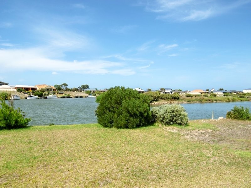 31 Wentworth Parade, Hindmarsh Island SA 5214