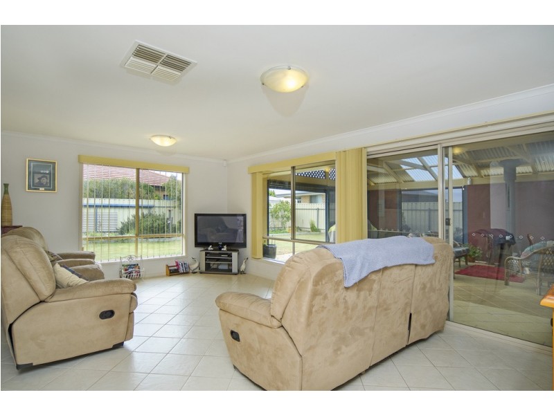 34 Arcadia Avenue, Hindmarsh Island SA 5214