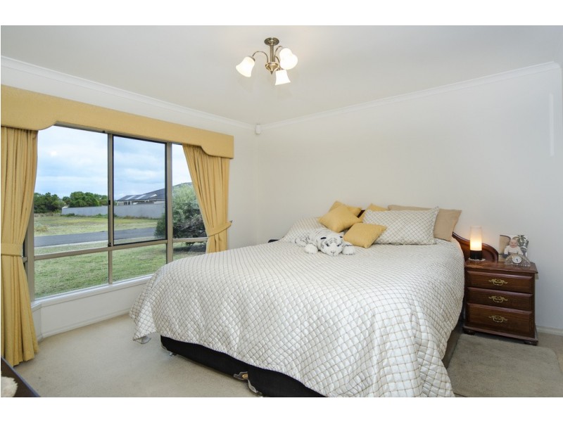 34 Arcadia Avenue, Hindmarsh Island SA 5214