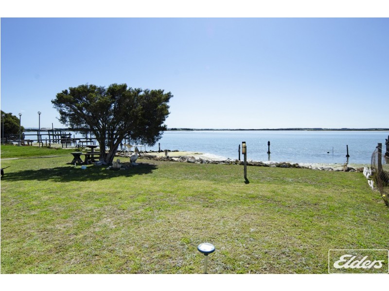 88 Mundoo Channel Drive, Hindmarsh Island SA 5214