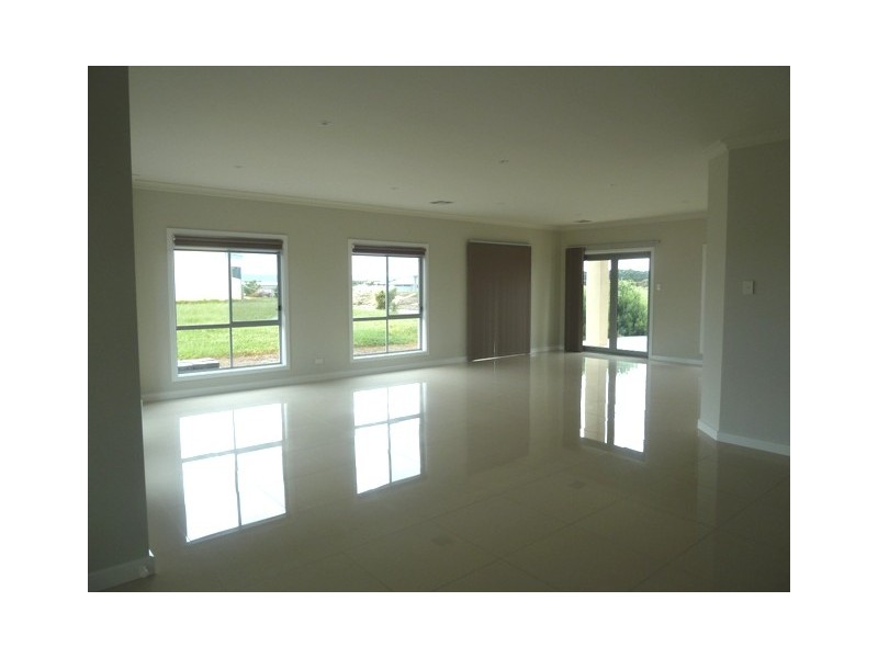 86 Britannia Parade, Hindmarsh Island SA 5214