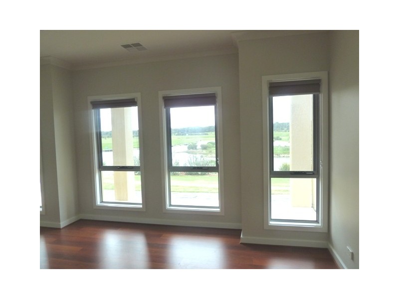 86 Britannia Parade, Hindmarsh Island SA 5214