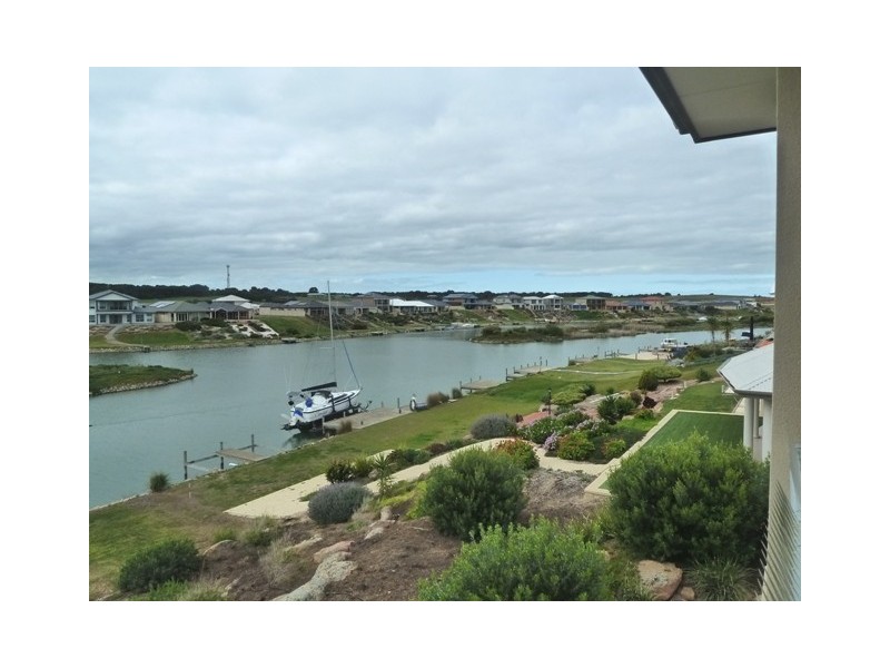 86 Britannia Parade, Hindmarsh Island SA 5214