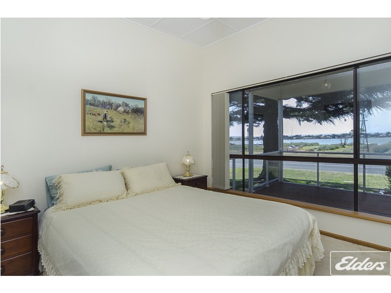 65 Captain Sturt Parade, Hindmarsh Island SA 5214