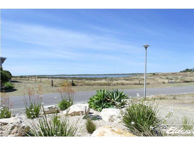 99 Excelsior Parade, Hindmarsh Island SA 5214