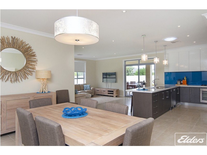 3 Queen Court, Hindmarsh Island SA 5214