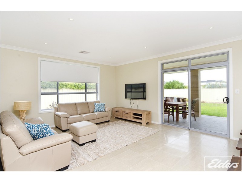 3 Queen Court, Hindmarsh Island SA 5214