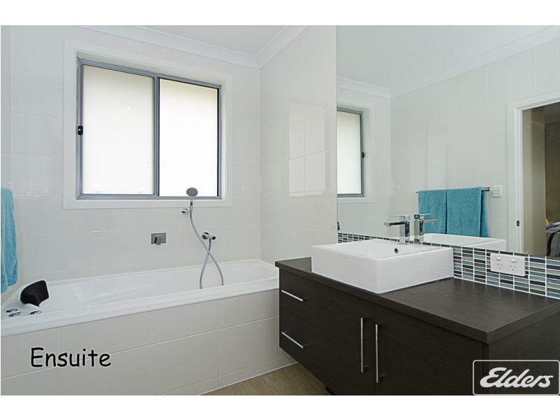 3 Queen Court, Hindmarsh Island SA 5214