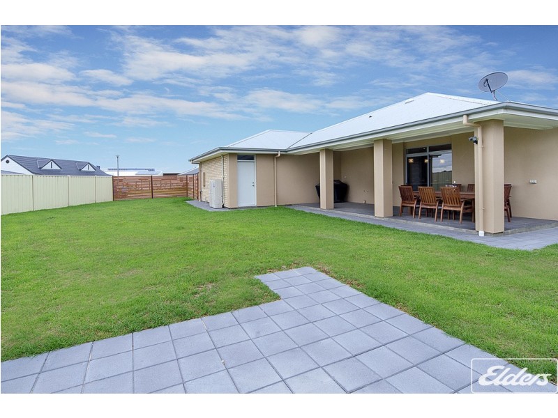 3 Queen Court, Hindmarsh Island SA 5214