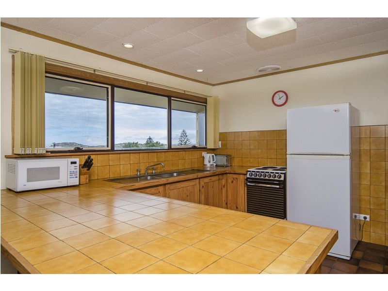 64 Neighbour Avenue, Goolwa Beach SA 5214