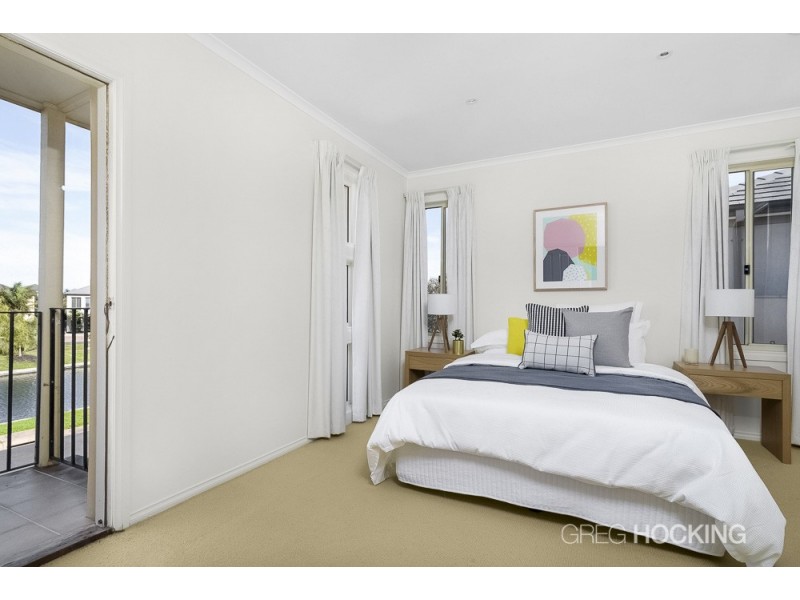 8 Grand Canal Boulevard, Sanctuary Lakes VIC 3030