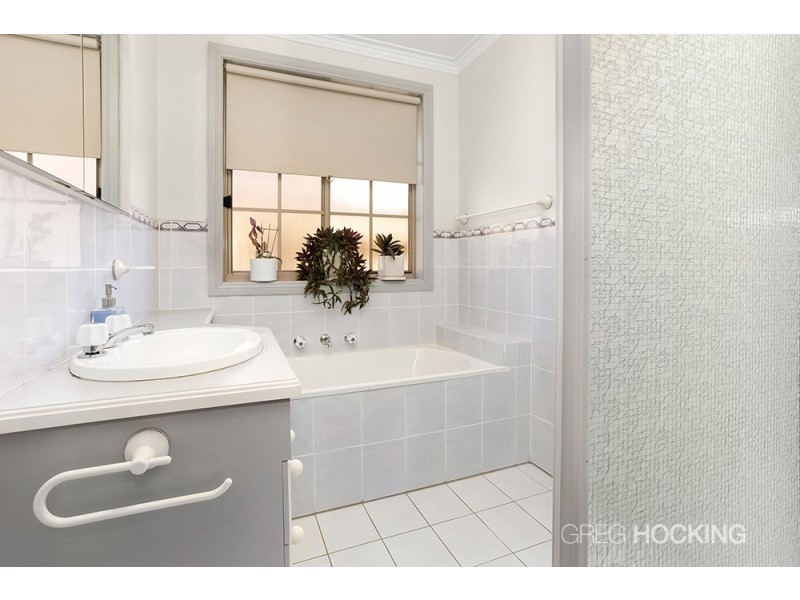 1/28a Margaret Street, Werribee VIC 3030