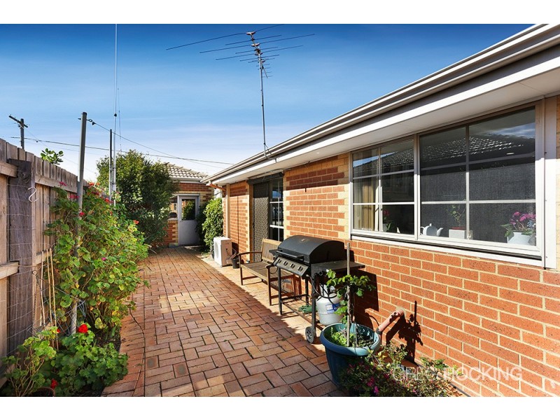 1/28a Margaret Street, Werribee VIC 3030