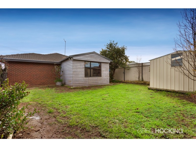 27 Illawong Grove, Werribee VIC 3030