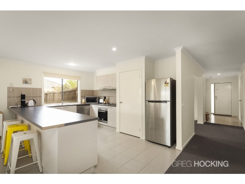 43 Peppertree Drive, Point Cook VIC 3030
