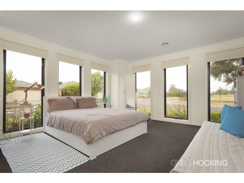 43 Peppertree Drive, Point Cook VIC 3030