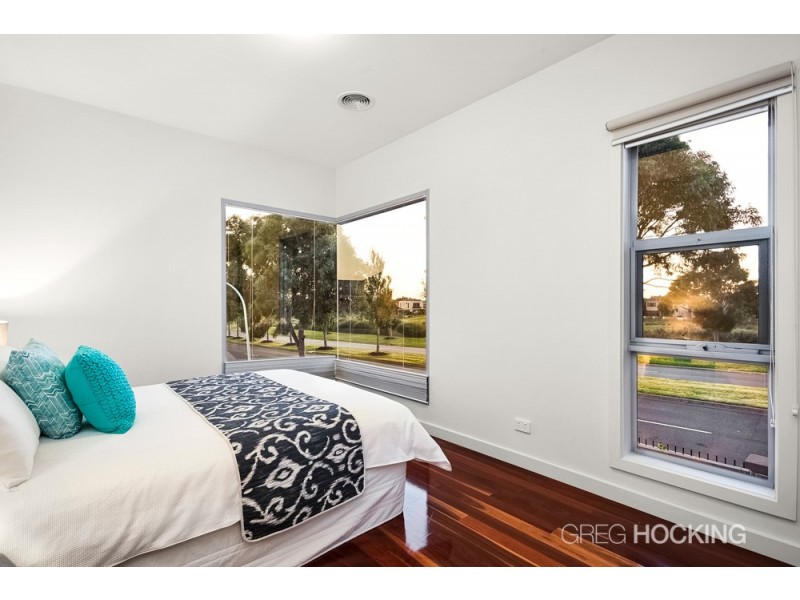 48/1 Greg Norman Drive, Sanctuary Lakes VIC 3030