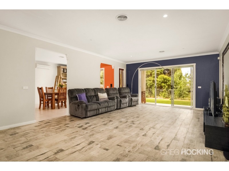 88 Vaucluse Boulevard, Sanctuary Lakes VIC 3030