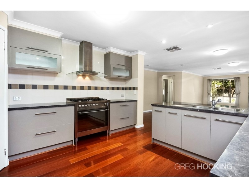 2 Radiata Close, Wyndham Vale VIC 3024