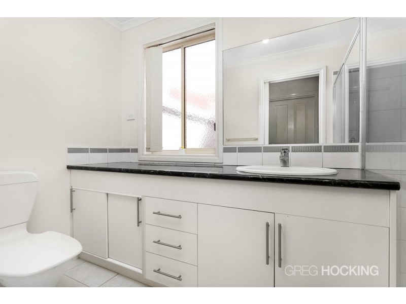 2/65 Honour Avenue, Wyndham Vale VIC 3024