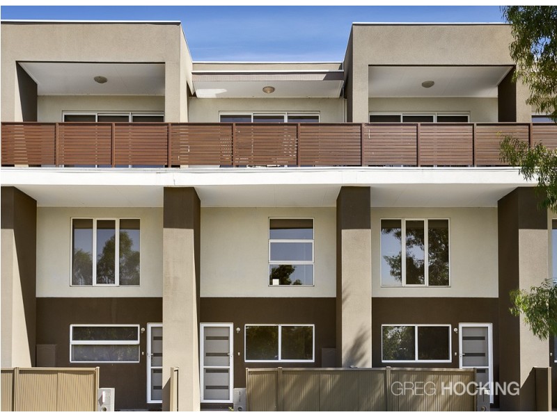 16 Honolulu Drive, Point Cook VIC 3030