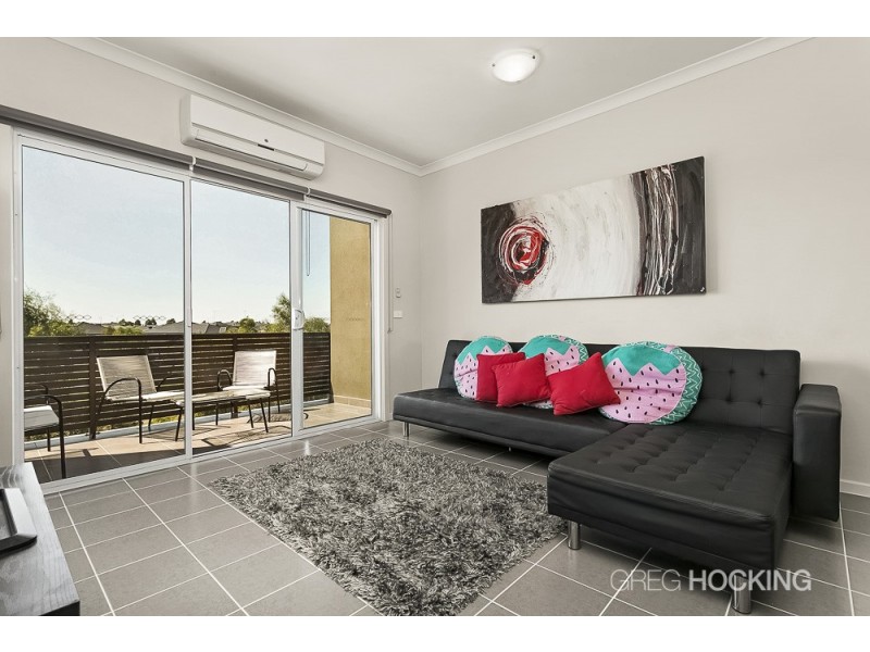 16 Honolulu Drive, Point Cook VIC 3030
