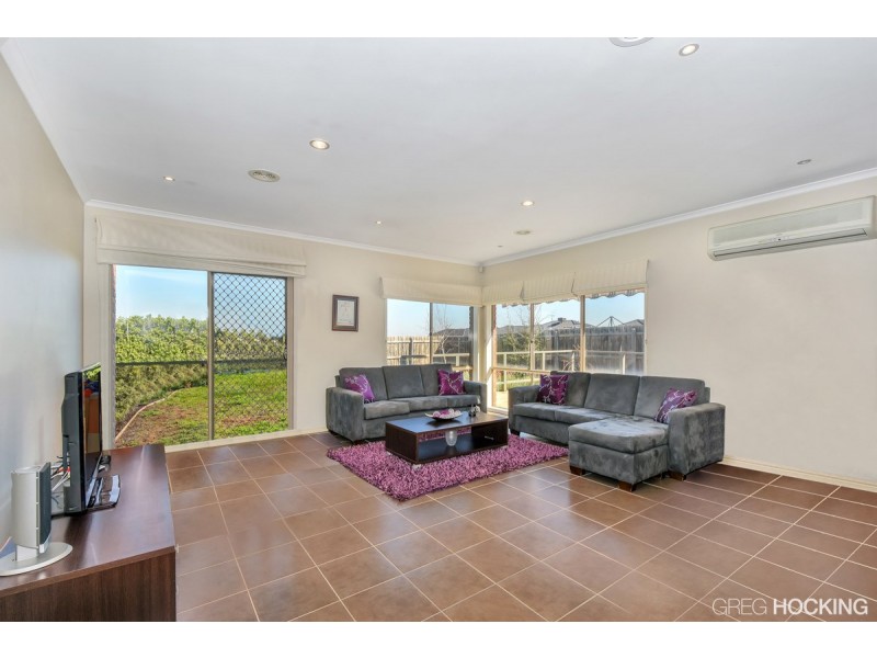 21 Caitlyn Drive, Melton West VIC 3337