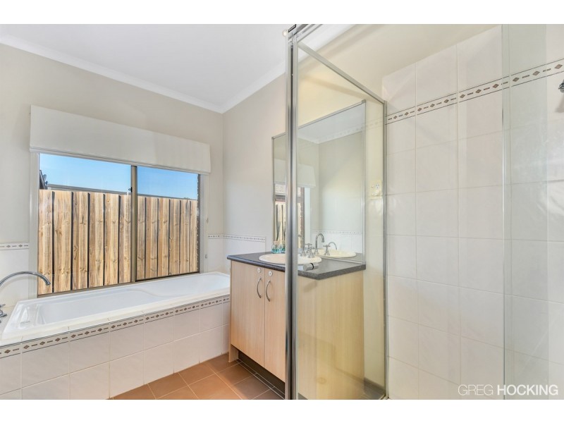 21 Caitlyn Drive, Melton West VIC 3337