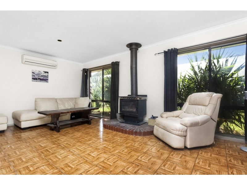 12 Lomond Court, Werribee VIC 3030