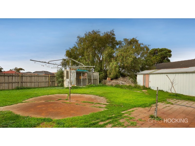 8 Centenary Crescent, Werribee VIC 3030
