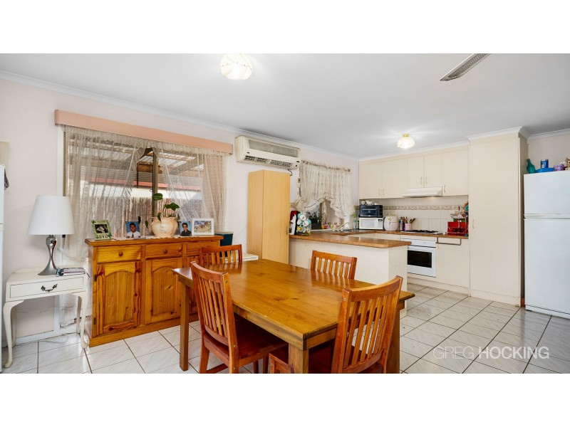 16 Chardonnay Place, Hoppers Crossing VIC 3029