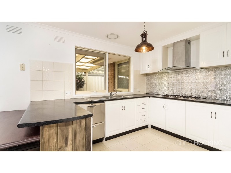 33 Westminster Drive, Werribee VIC 3030