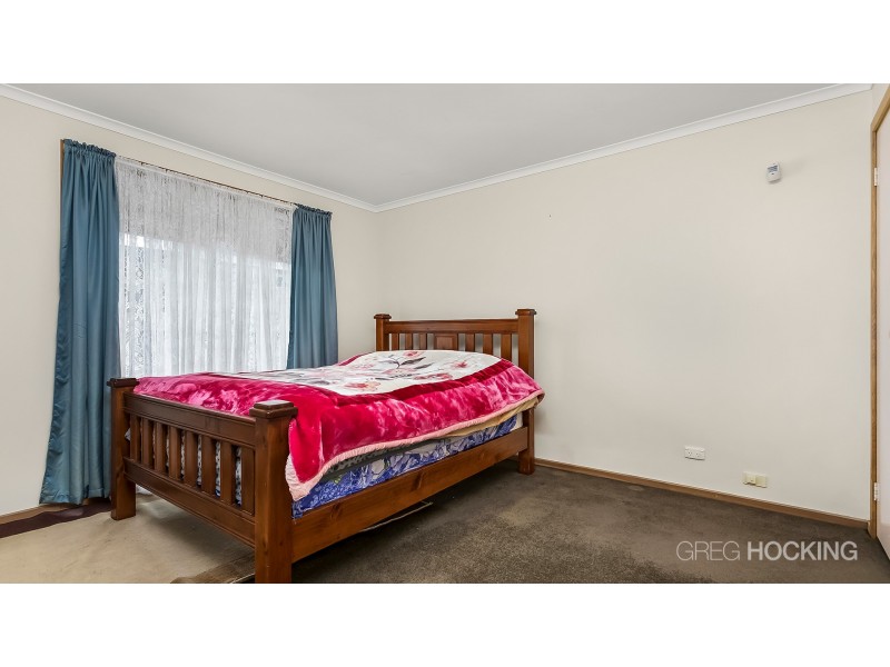 2/30 Silvereye Crescent, Werribee VIC 3030
