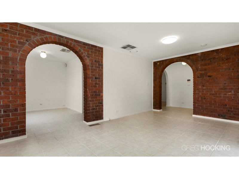 9 Tanilba Street, Werribee VIC 3030