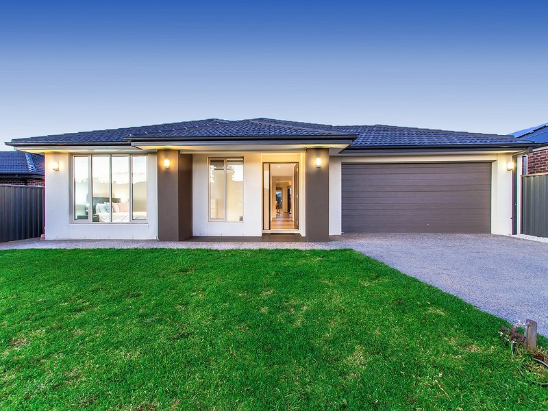 8 Sherwood Street, Tarneit VIC 3029