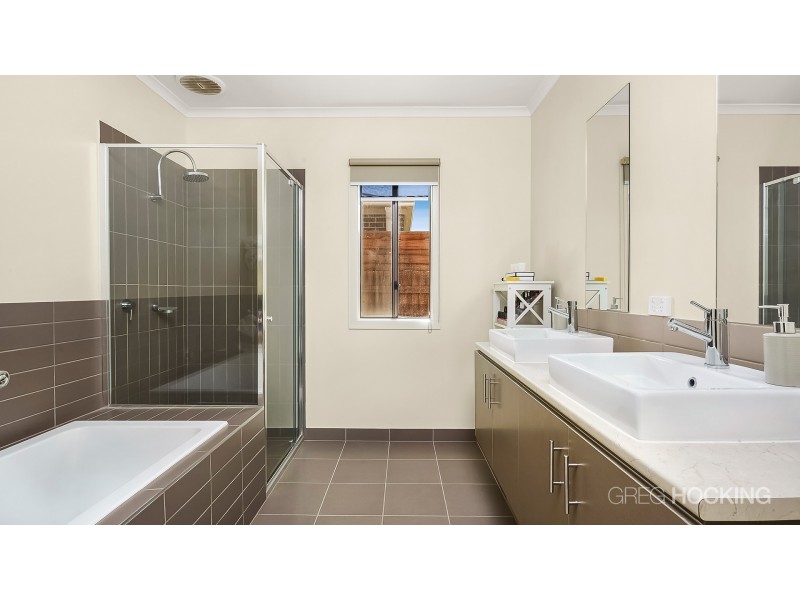 16 Andrew Road, Truganina VIC 3029