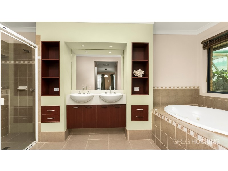 40 Ironbark Way, Brookfield VIC 3338