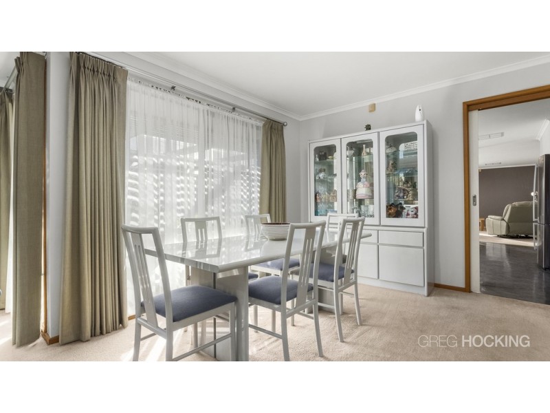 6 San Remo Drive, Werribee VIC 3030