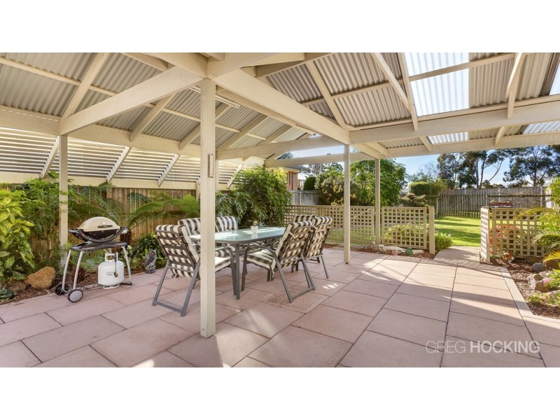 6 San Remo Drive, Werribee VIC 3030