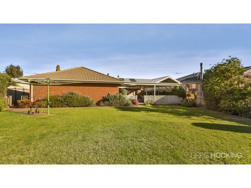 6 San Remo Drive, Werribee VIC 3030