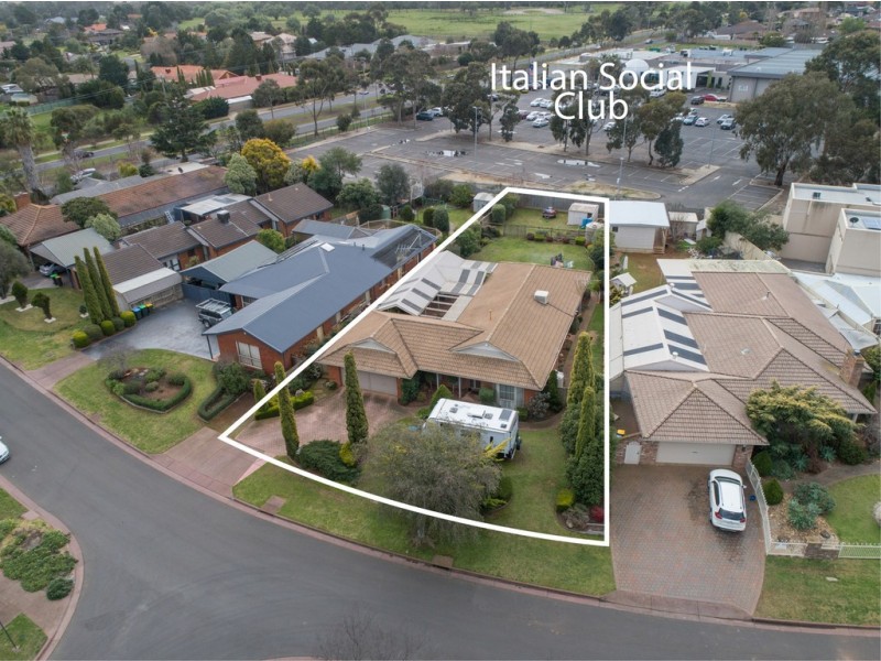 6 San Remo Drive, Werribee VIC 3030