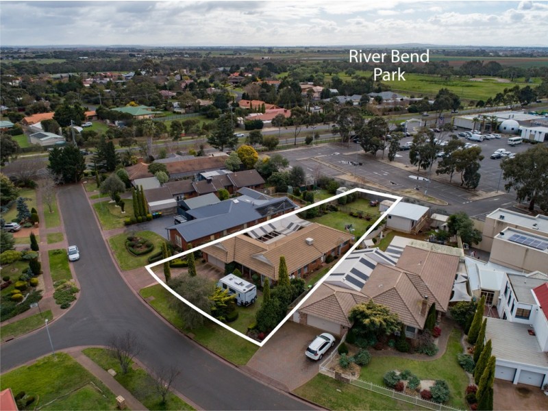 6 San Remo Drive, Werribee VIC 3030