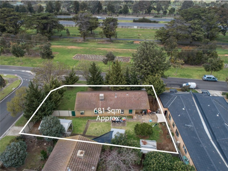 88 Chirnside Avenue, Werribee VIC 3030