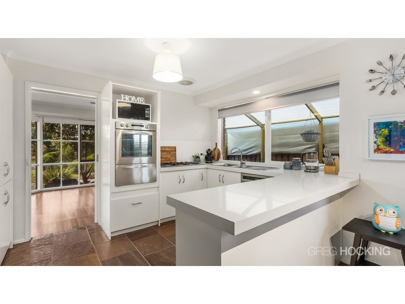 13 Kathleen Crescent, Hoppers Crossing VIC 3029